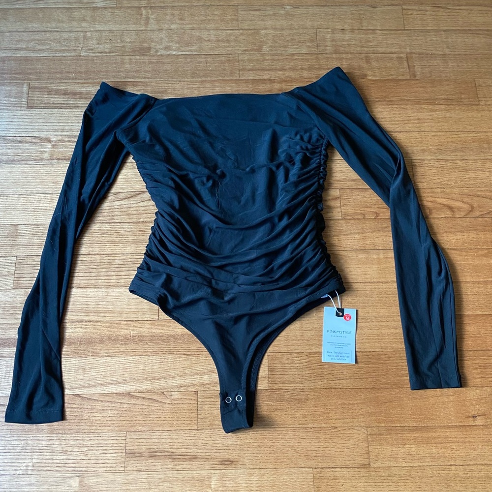 Elegant Black Ruched Long Sleeve Bodysuit women’s Medium goth twee romantic